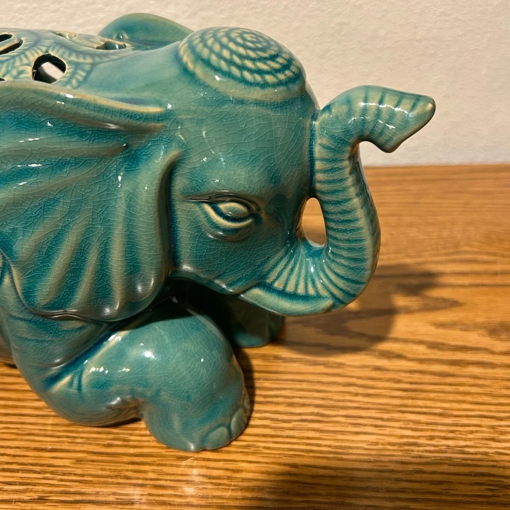 Teal Ceramic Open Fretwork Good Luck Elephant Figurine - Picture 5 of 13
